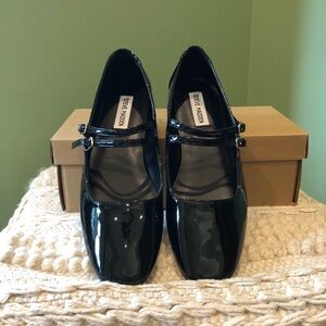 Steve Madden Alisah Black Patent MaryJanes 9M